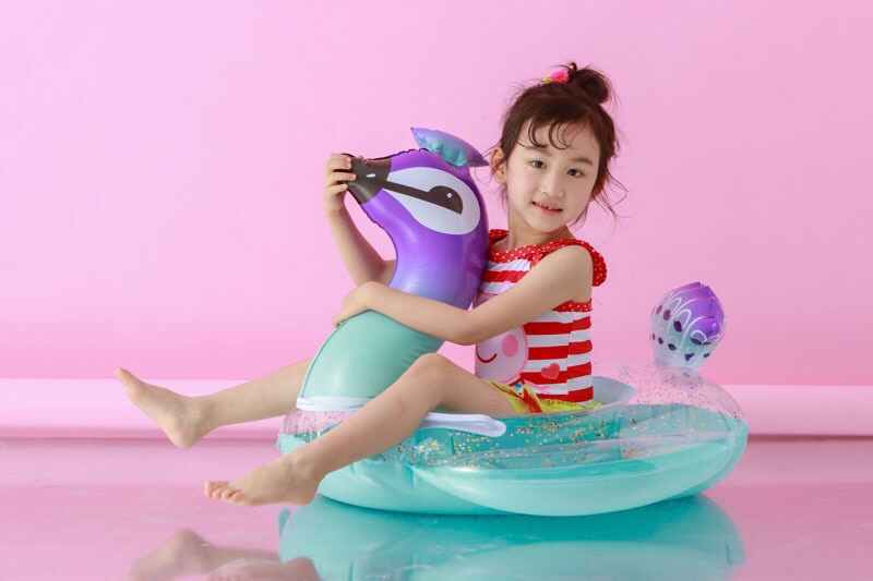 Inflatable bottom sequined boat undefined