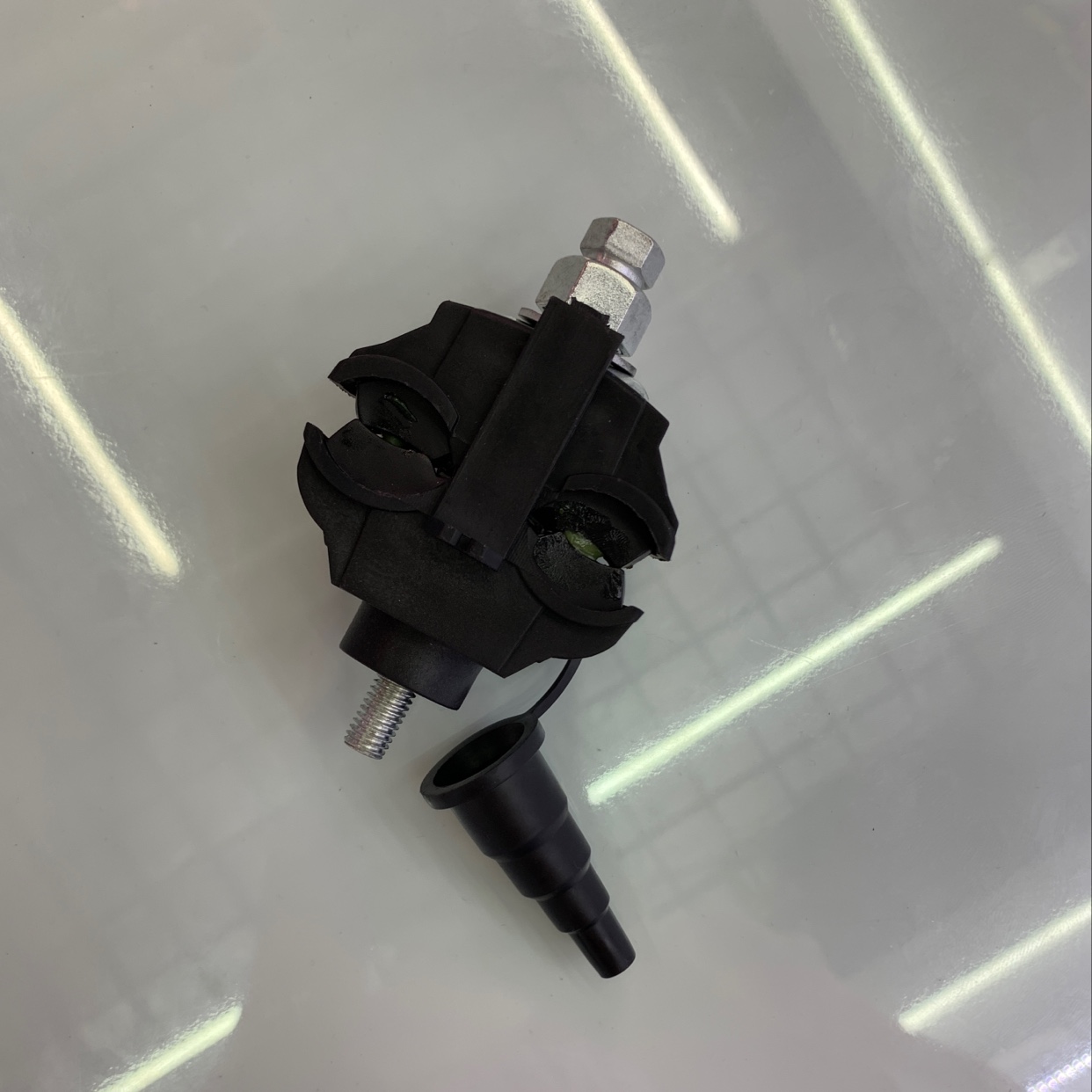 JB2 cable clamp outlet thumbnail