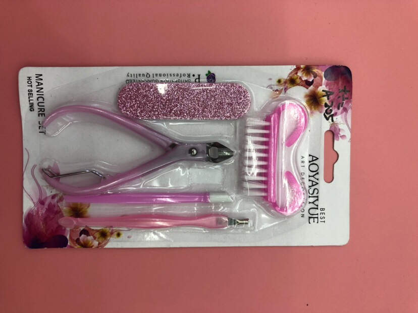 A-205 Beauty Kit Manicure care kit thumbnail