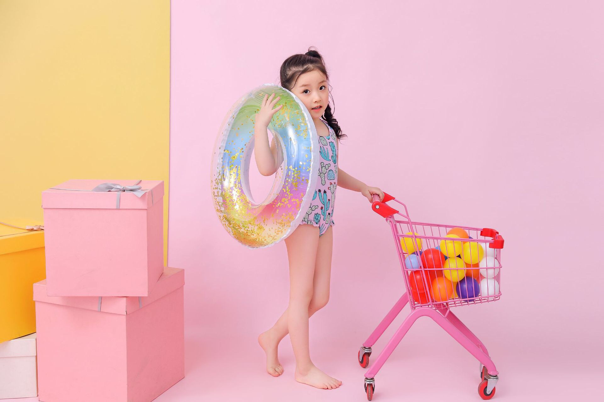 Factory direct sales of sequined swimming rings, transparent rainbow swimming rings, adult and children's swimming rings, and inflatable life buoys for water undefined