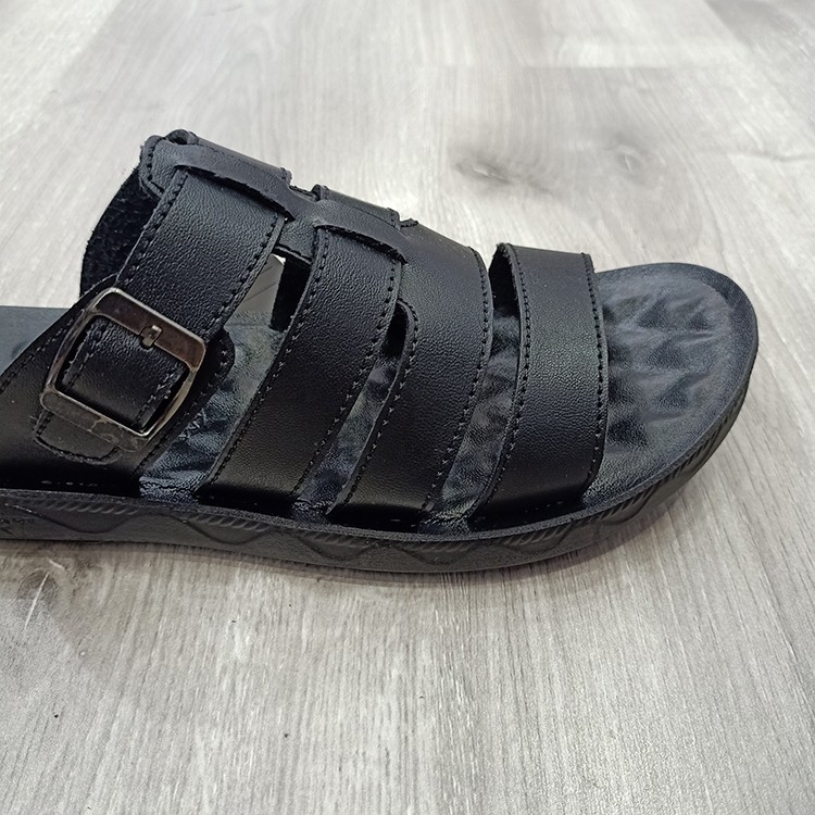 New summer fashion men 's slippers anti-slip and durable men' s summer slippers men shoes detail image 4