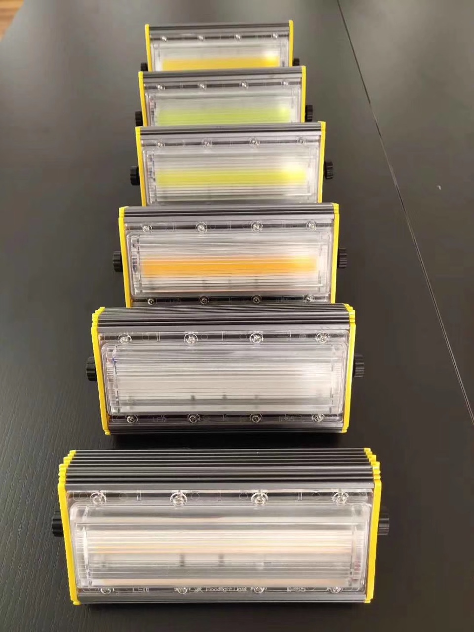 50W, 100W, 150W, 200W one-line ceiling floodlight, item number -11241