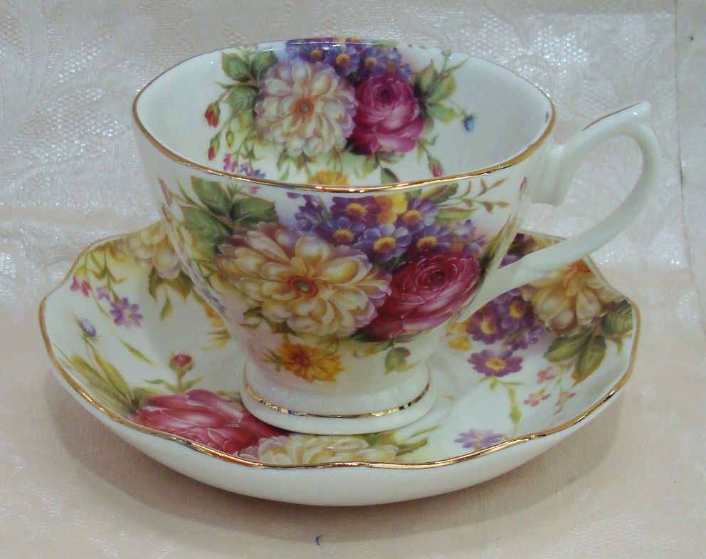 12-head tea cups, saucers and ceramic tea sets details Picture