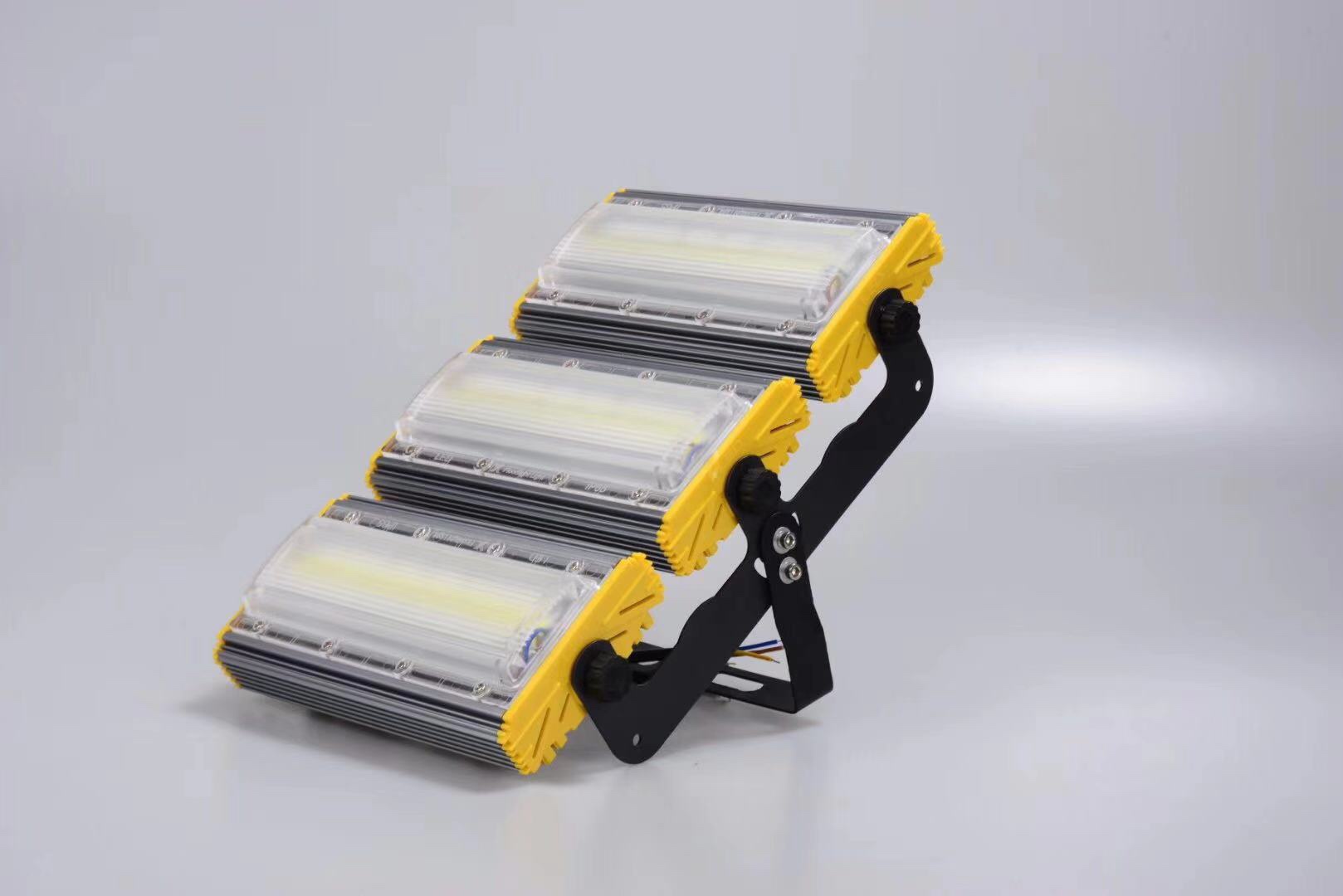 50W, 100W, 150W, 200W one-line ceiling floodlight, item number -11241 Item Picture