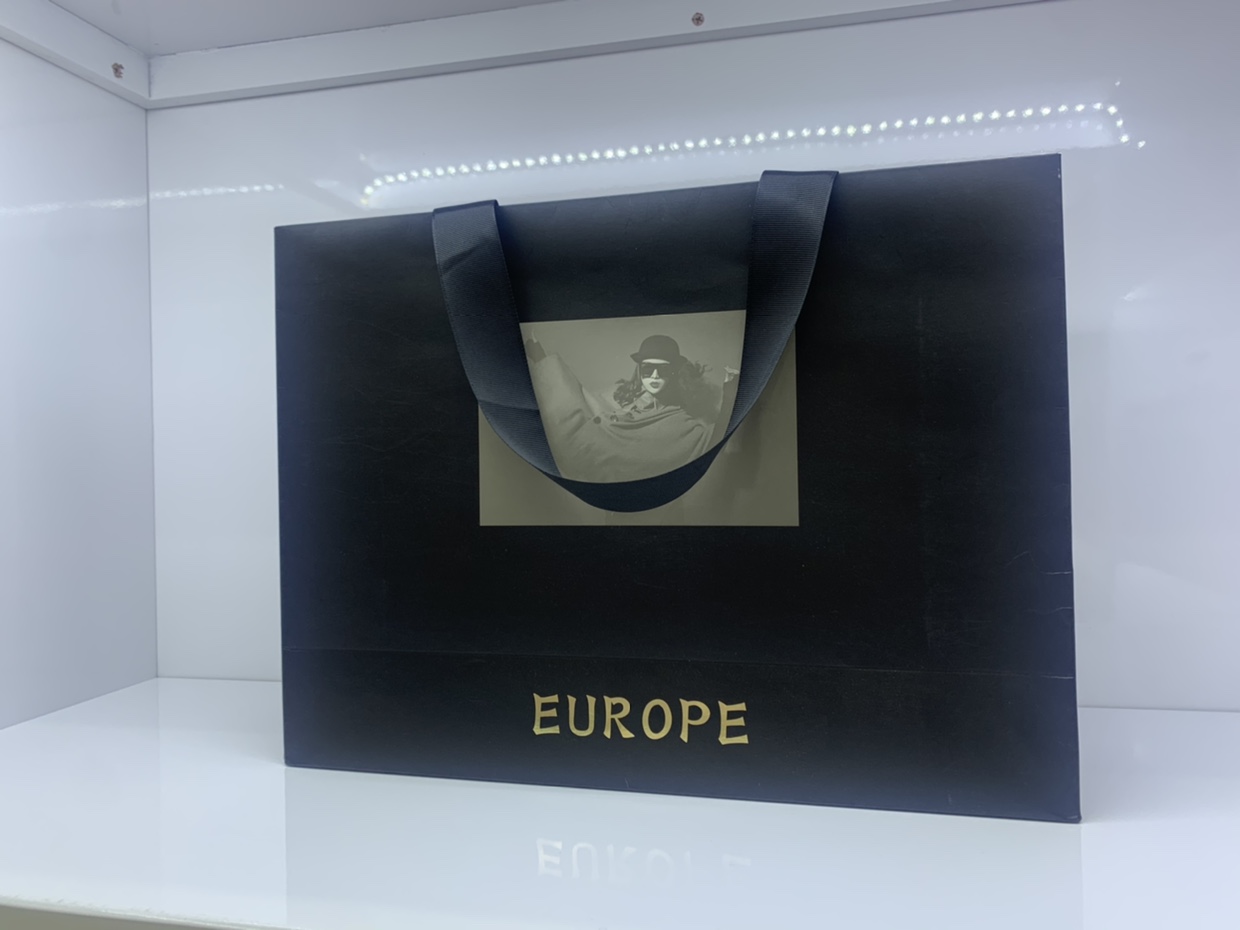 Premium gift bag