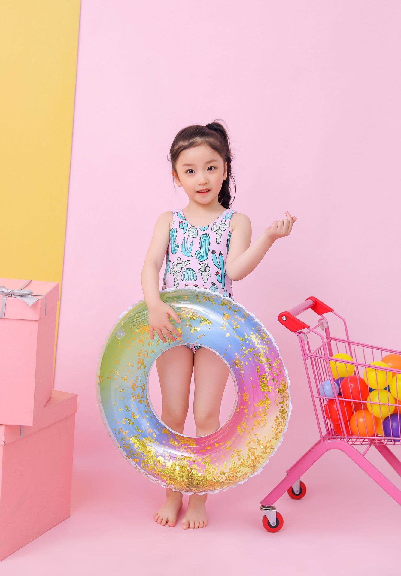 Factory direct sales of sequined swimming rings, transparent rainbow swimming rings, adult and children's swimming rings, and inflatable life buoys for water undefined
