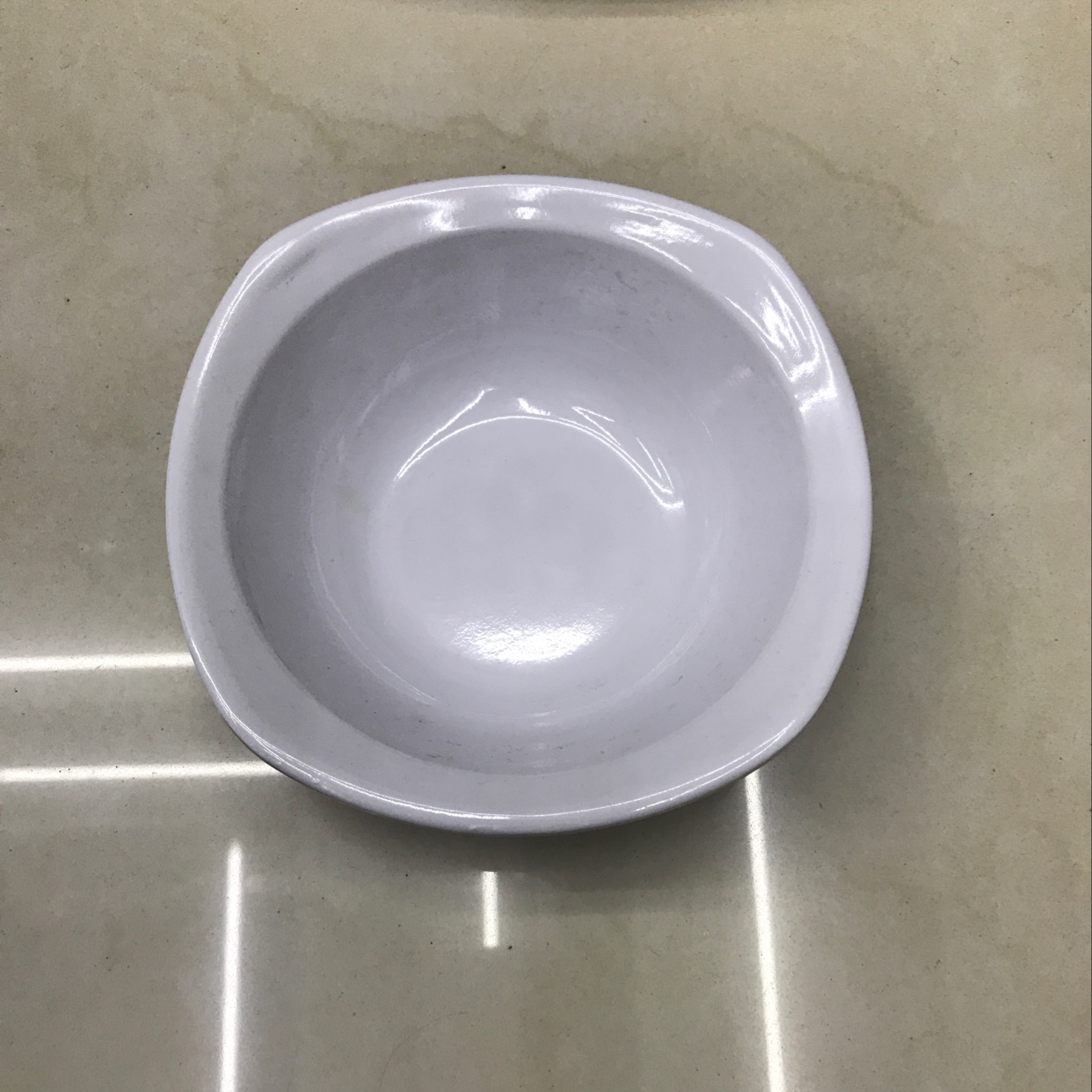 四方碗