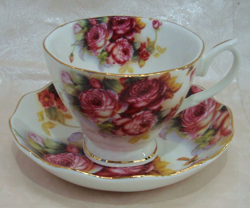 12-head tea cups, saucers and ceramic tea sets Application Scenario