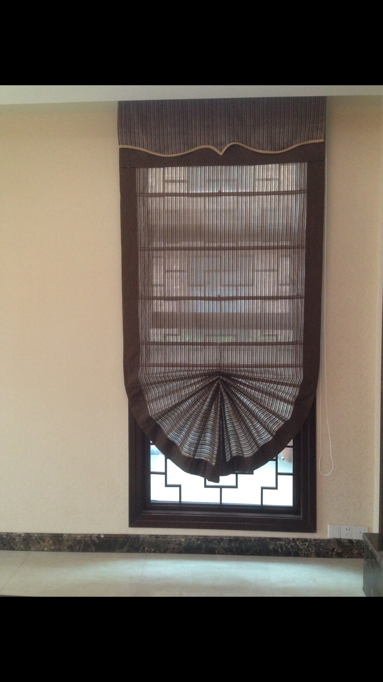 الستارة الرومانية الجديدة Specification image