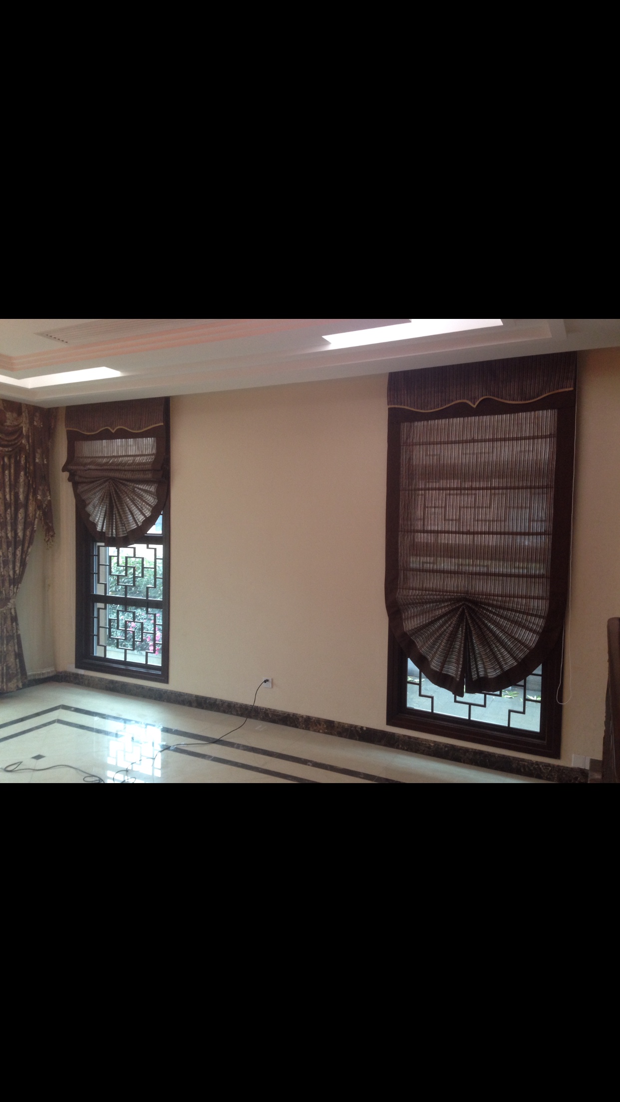 الستارة الرومانية الجديدة details Picture