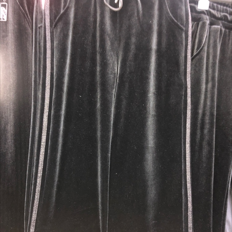 Black pants 1