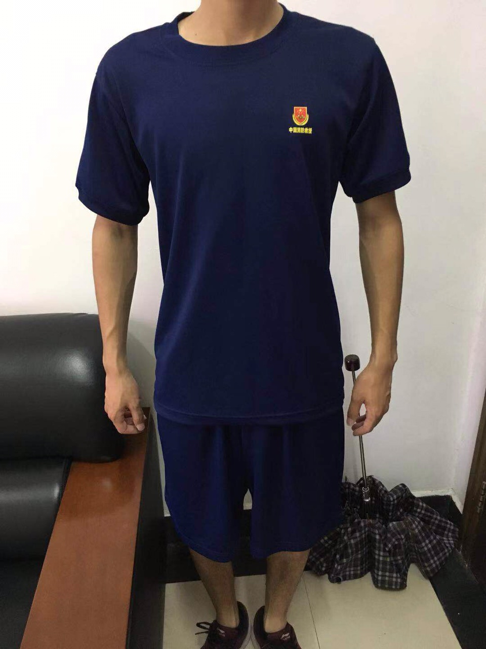 体能服