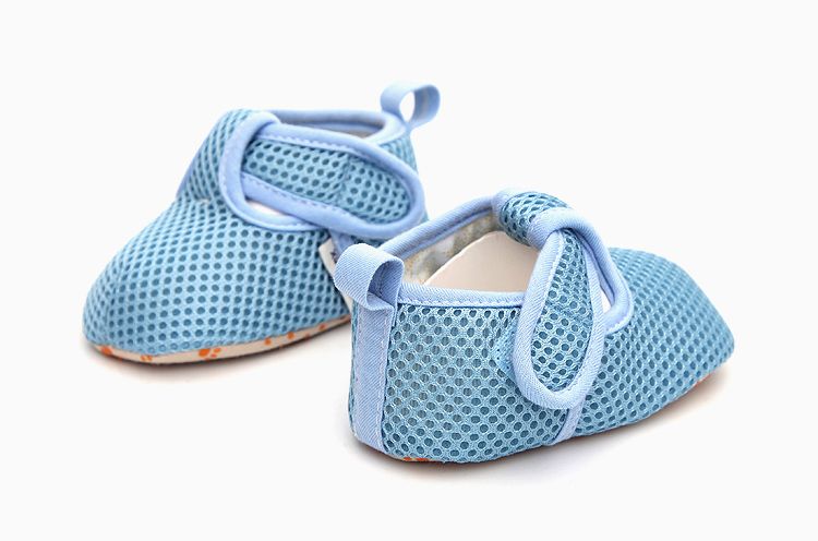 Sheriwa's new T-mesh shoes