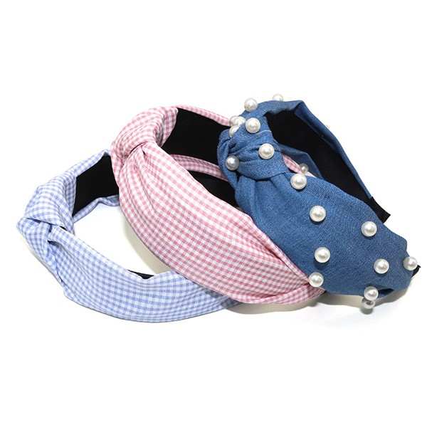 The new Korean version wide-edge sweet and fashionable checkered hair band, the same style as the popular hair band, and the pearl hair accessory for women detail image 1