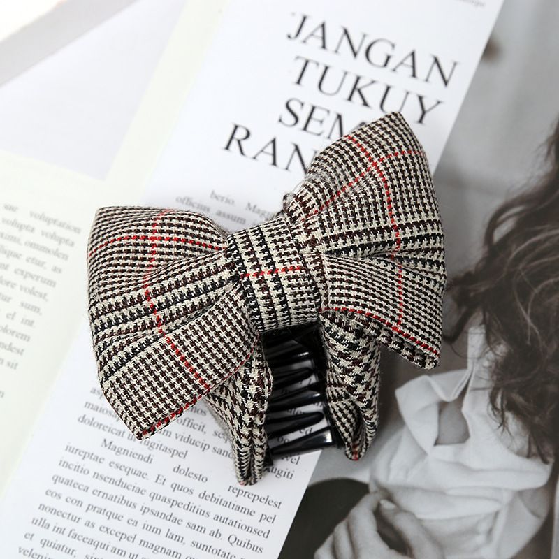 New Korean-style women's hair accessory grab clip, fabric checkered bow hair clip, thousand bird checkered bow grab clip can be customized Application Scenario