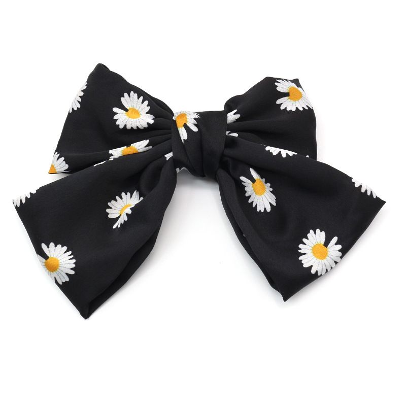 New Japanese and Korean school-style Daisy hairpins, satin oversized bow hairpins for women's hair accessories Application Scenario