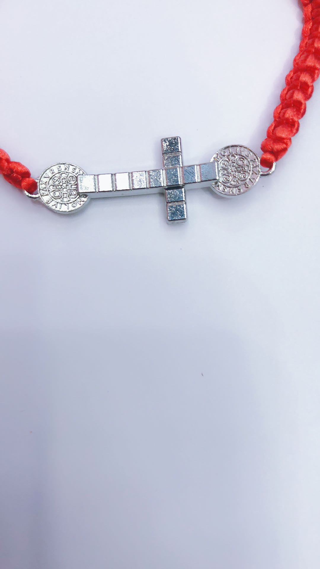 The square sizes of the cross at both ends of the flat knot bracelet can be customized for both adults and children Item Picture