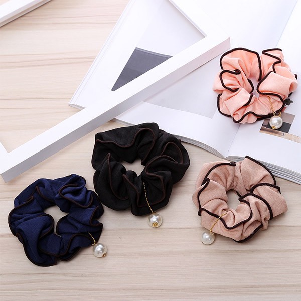 Wholesale of Japanese and Korean version fabric-trimmed hair bands, fashionable pearl hair ties, hair accessories and elegant women's hair ties detail image 1