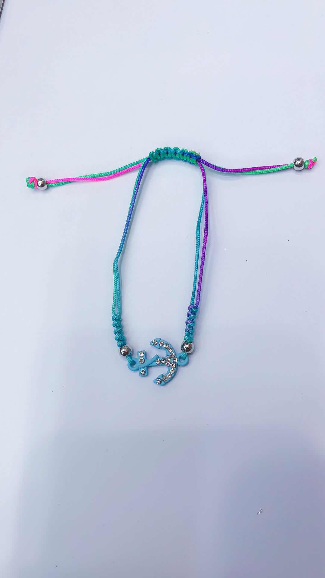 The snake knot bracelet has 5 knot accessories. The size of the point drill anchor can be customized, including the size for driving in and the size for children Specification image