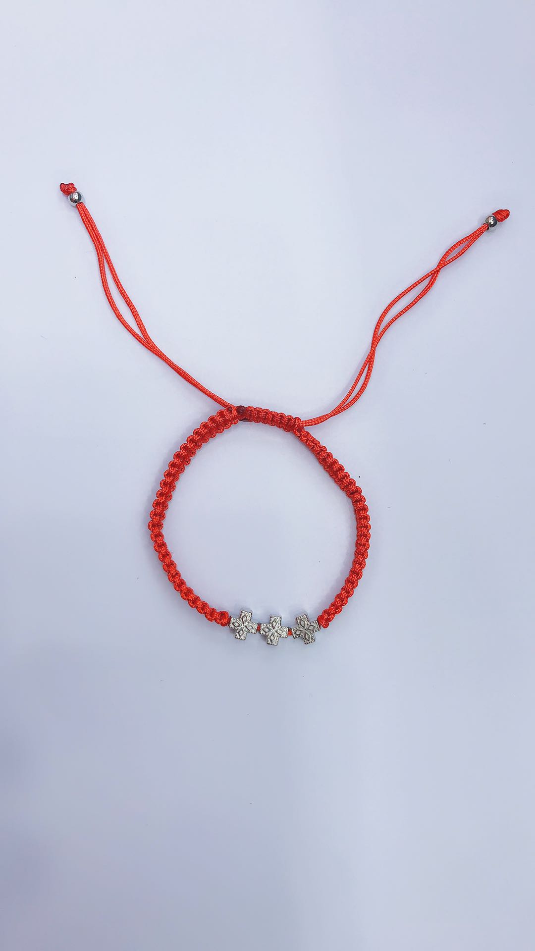 The alloy small cross of the flat knot bracelet can be customized in both adult and children's sizes Item Picture