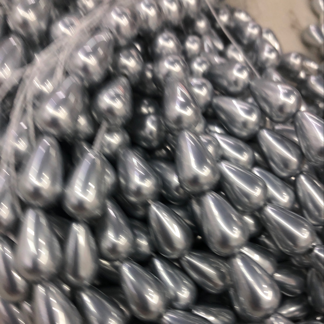 10*15 straight-hole water-drop imitation beaded beads Application Scenario