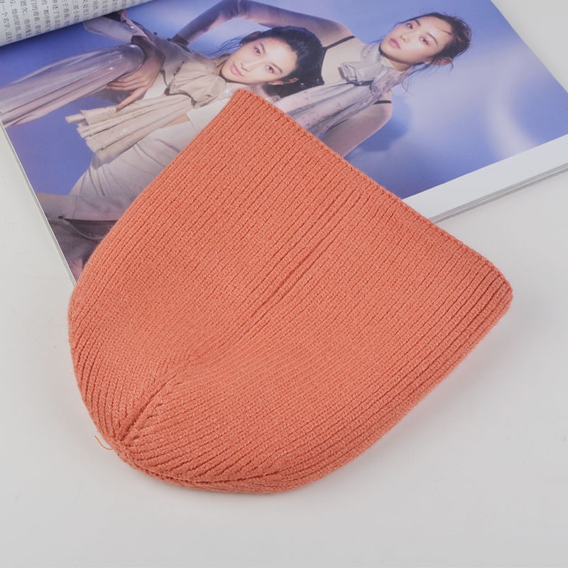 A cute hooded knitted woolen hat for women, a cartoon warm and comfortable woolen hat for autumn and winter full figure