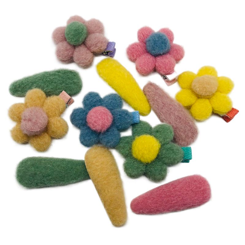 ns Fall and winter new face wash large hair clip plush macaron color flower headdress sweet and cute bangs clip set details Picture