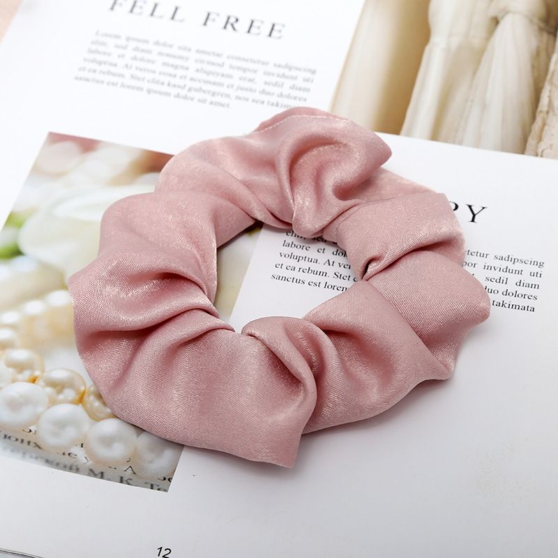 Wholesale of 2020 new European, American, Japanese and Korean solid-color hair band headwear and women's fabric hair band accessories from manufacturers Specification image