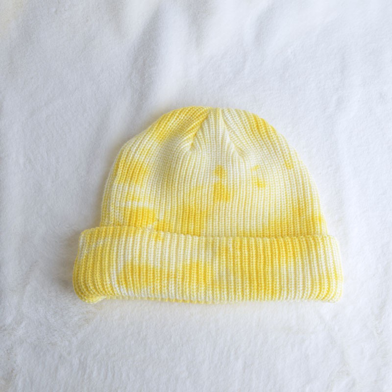 Autumn and winter knitted Korean-style fashionable, versatile and warm tie-dyed hat detail image 4