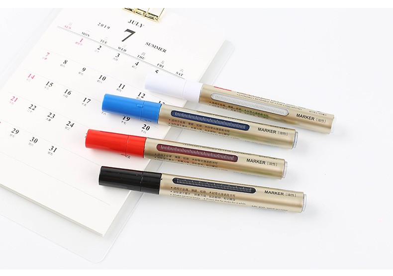 The Guangna oil-based large-capacity ink-refilling marker pen MK400 is black and white with a large head. The pen on the box head cannot be wiped off detail image 15