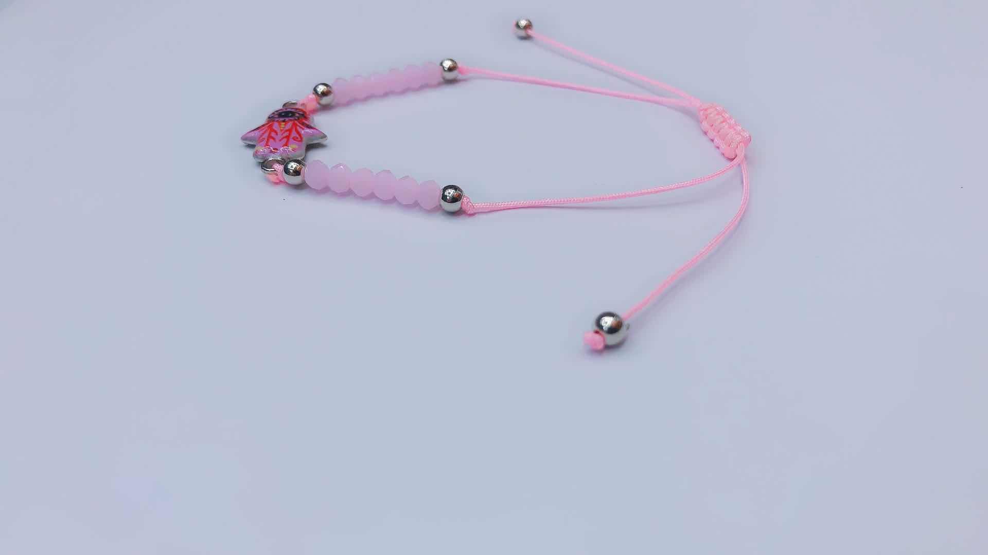 A crystal knotted middle palm alloy oil-dripping bracelet Application Scenario