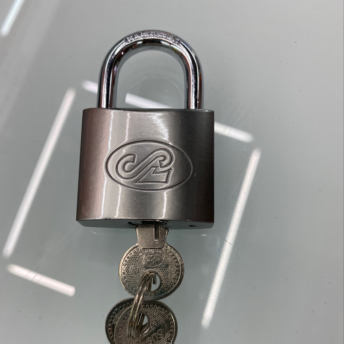 No. 38 matte spray lock