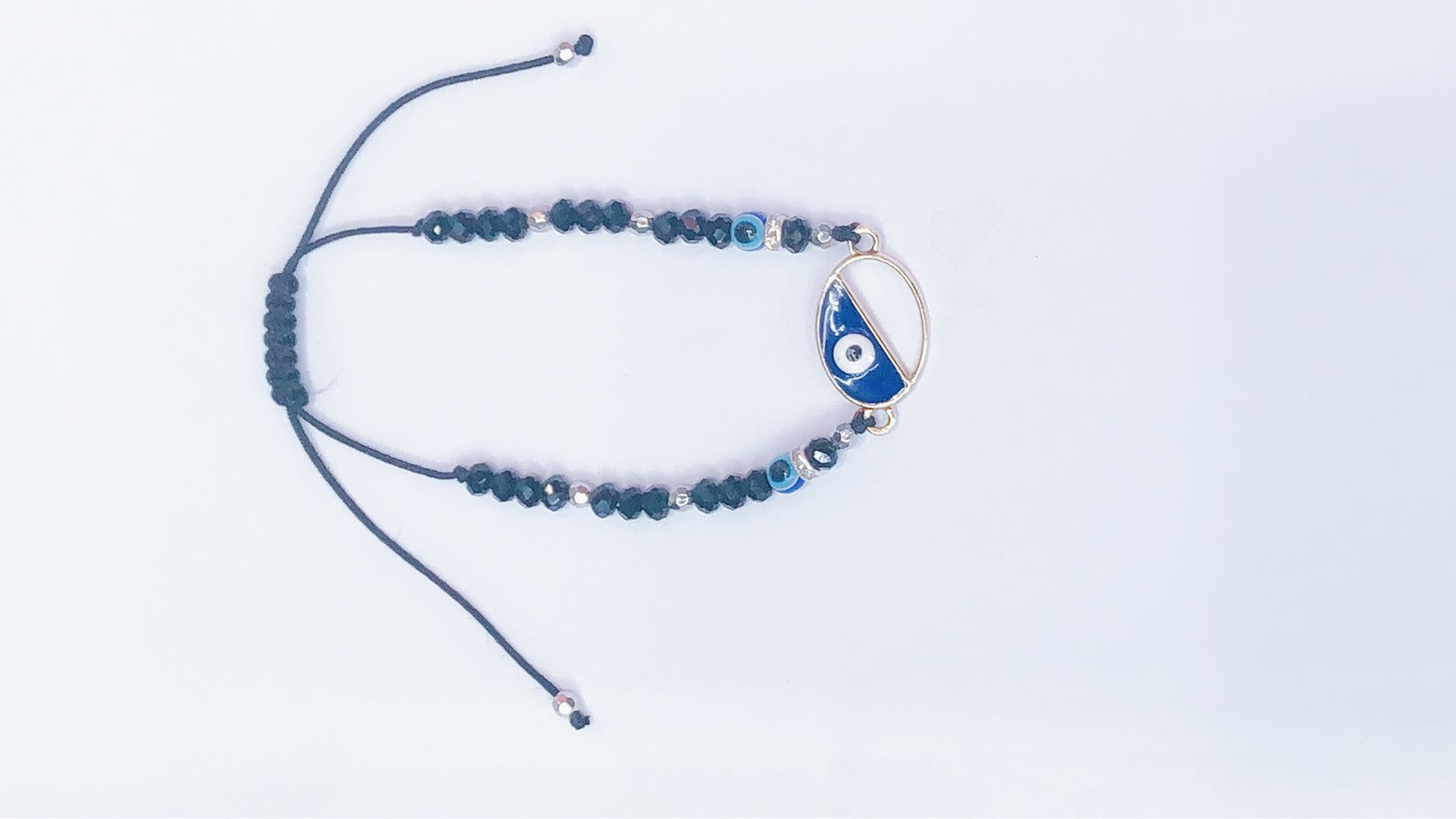 Wear the crystal double pendant accessory heart-shaped eyes, five-pointed star eyes, oval eyes bracelet with a flat knot at the middle end Specification image