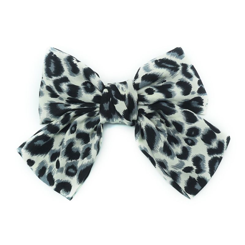 New leopard print oversized bow hair clip, velvet fabric spring clip, OL top clip, ponytail clip, hair tail clip, hair accessory details Picture