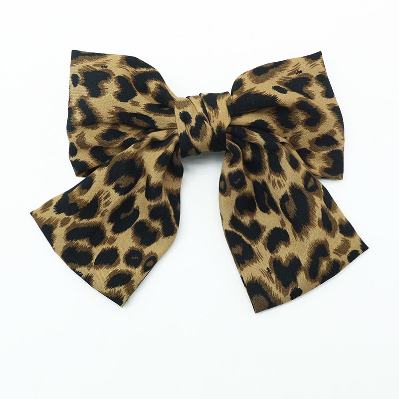 New leopard print oversized bow hair clip, velvet fabric spring clip, OL top clip, ponytail clip, hair tail clip, hair accessory Specification image