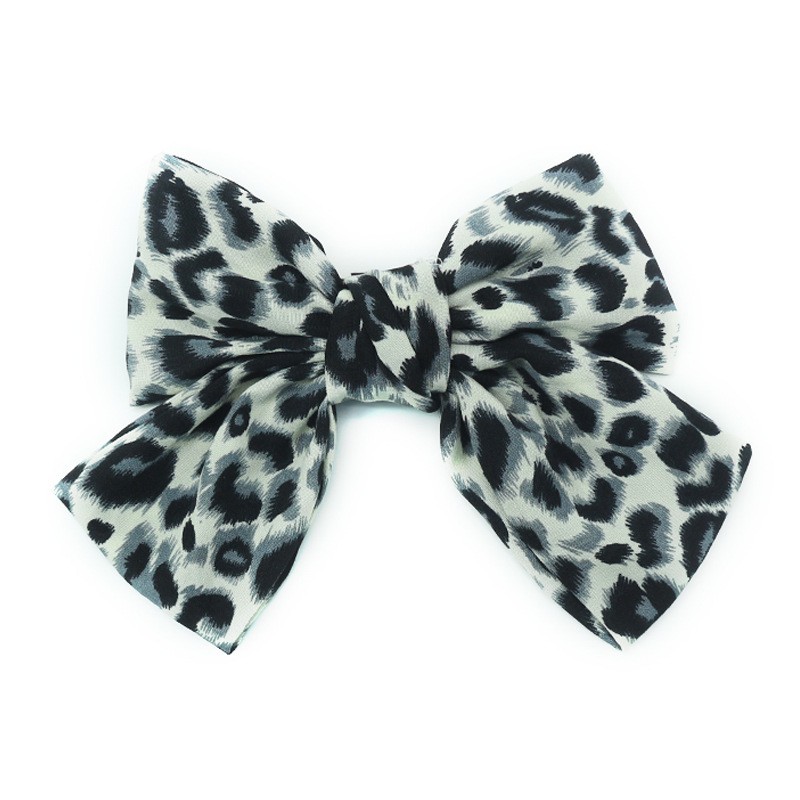 New leopard print oversized bow hair clip, velvet fabric spring clip, OL top clip, ponytail clip, hair tail clip, hair accessory detail image 2