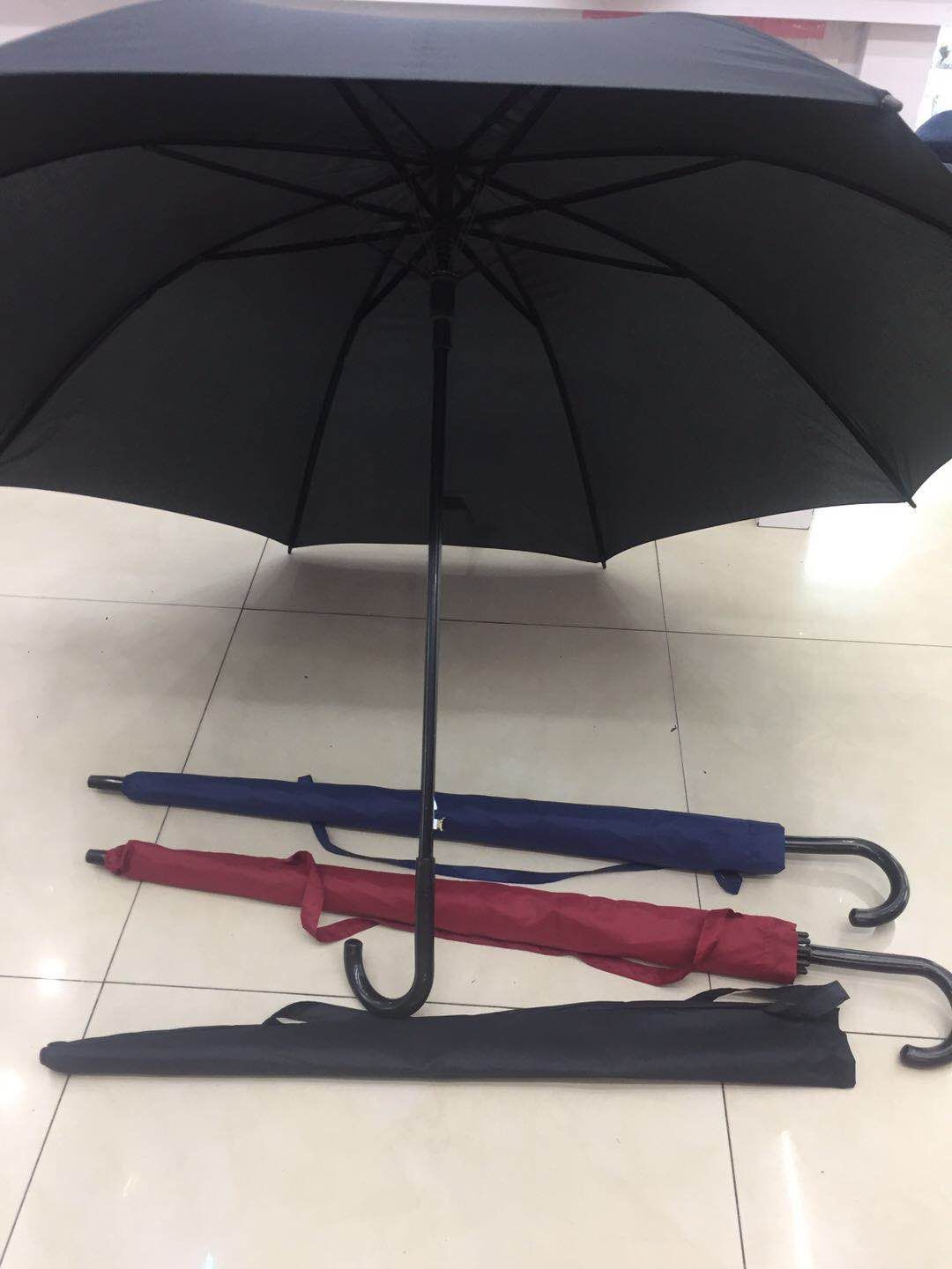 A 70-centimeter double-bone umbrella