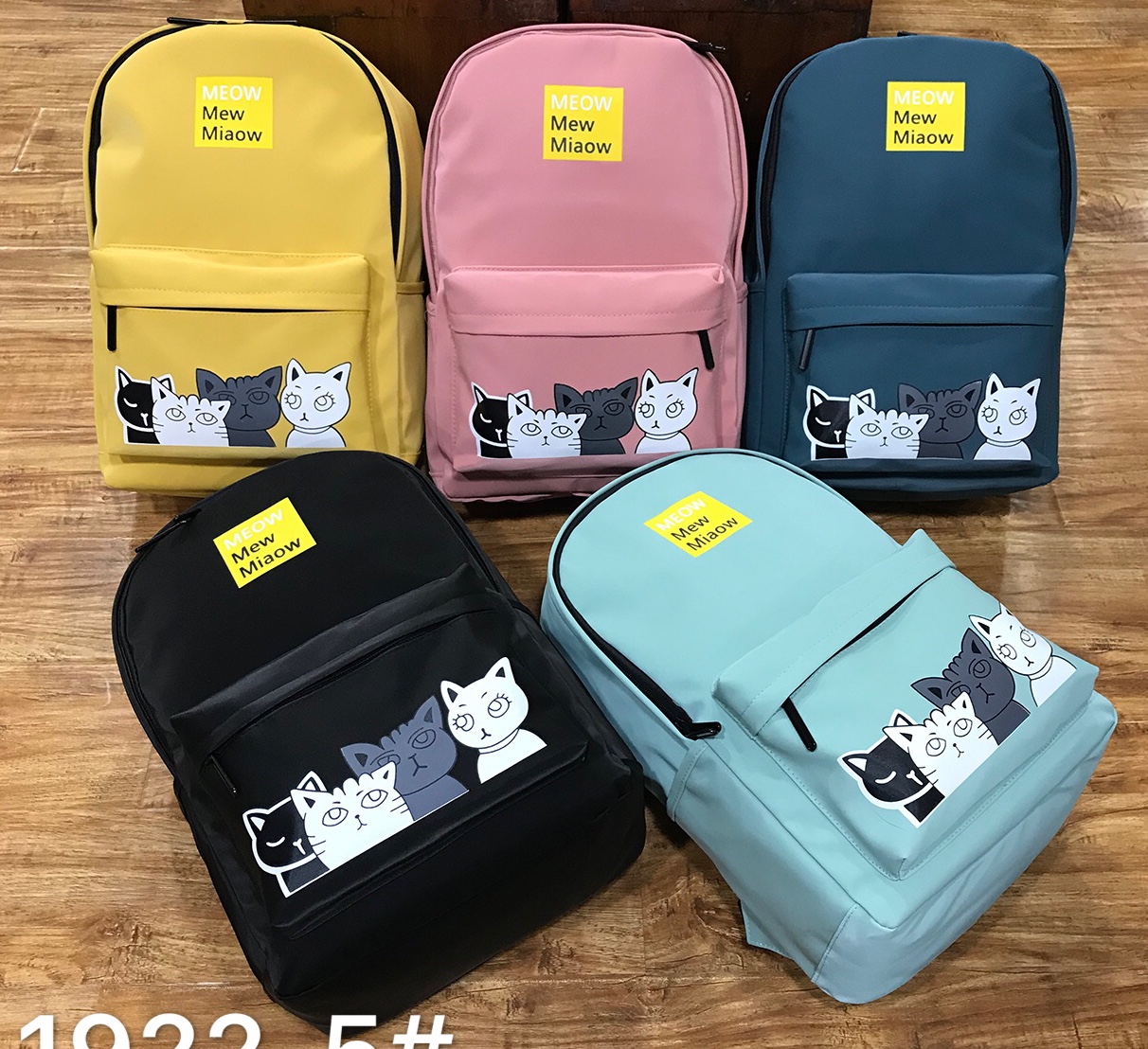 Unisex backpacks are stylish, simple and lightweight, PU waterproof backpack for traveling with two shoulders thumbnail