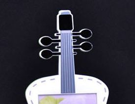 Creative cartoon multi-function guitar picture frame Violin Money bank 5 "kindergarten gift picture frame money bank Specification drawing