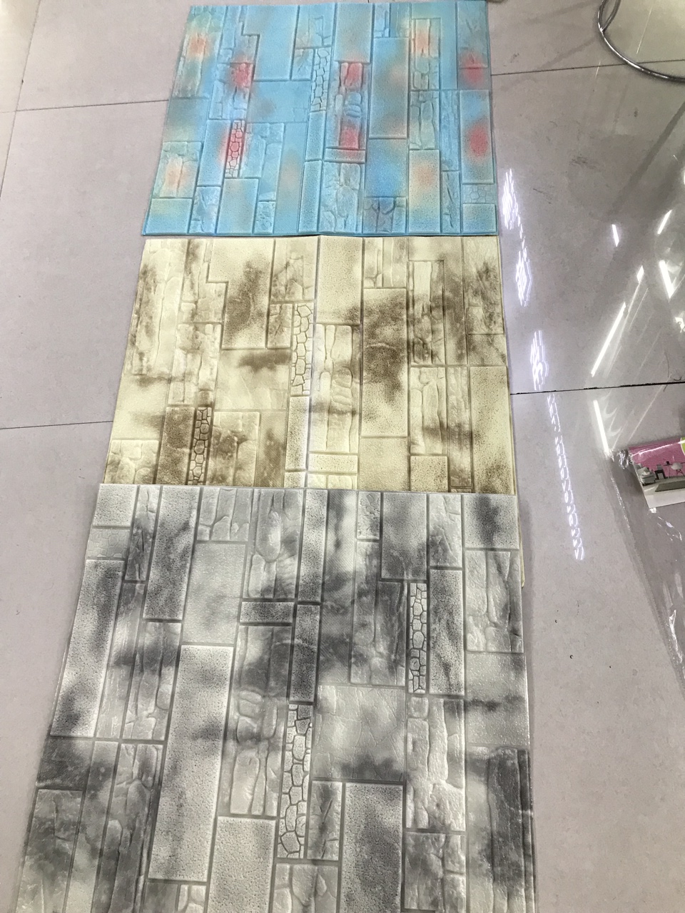 70cm70cm 8mm墙贴 双色黄龙玉厂家直销新款家用多功能高档墙纸家居墙纸