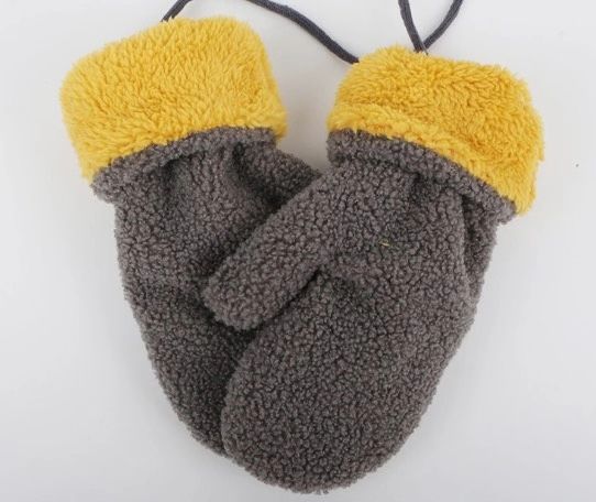 Warm gloves and cycling gloves come in various styles and are available at discounted prices. 10