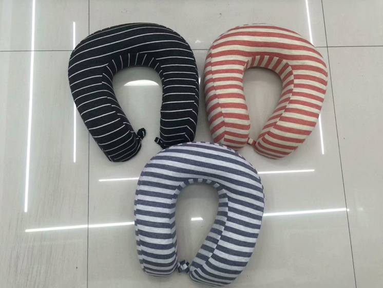 U-shaped pillow guinea pig thumbnail