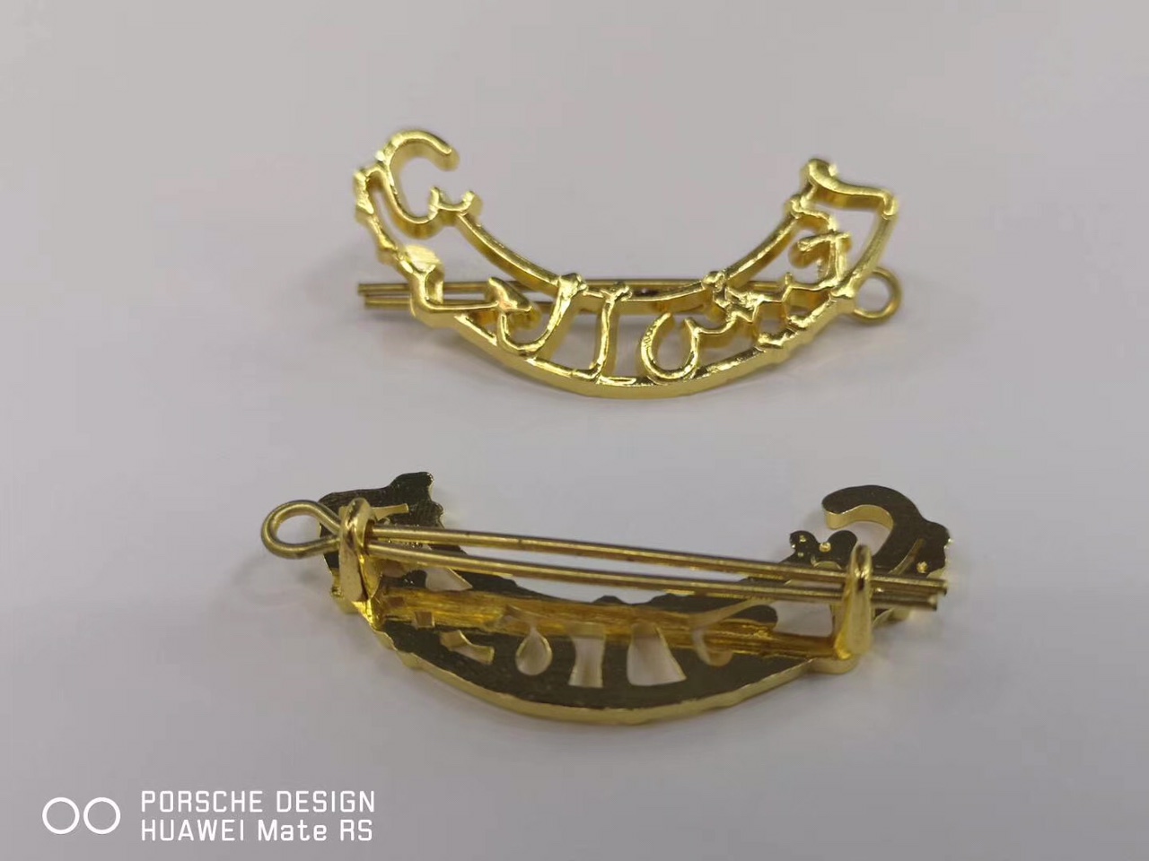 金属标胸针胸标