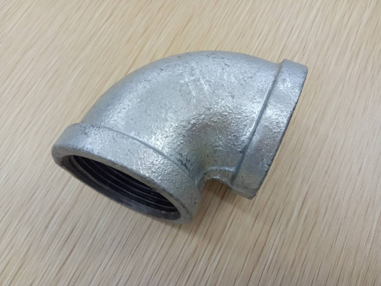 玛钢管件方边弯头90-1/2”