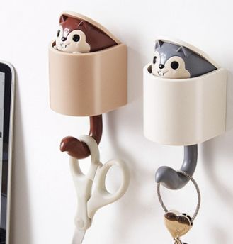 Creative squirrel hook wall hanging adhesive door back sticky hook Self-adhesive seamless entrance coat cap hook wall key hook