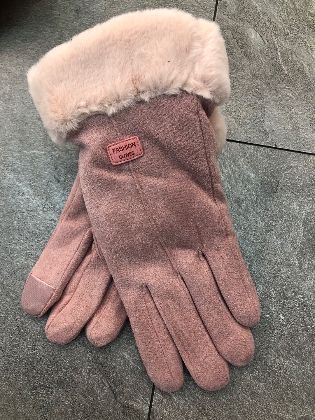 Warm gloves and cycling gloves come in a variety of styles and are available at a discounted price of 20