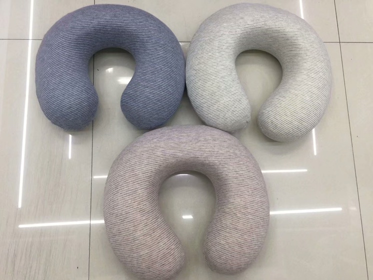 U-shaped pillow stripe thumbnail