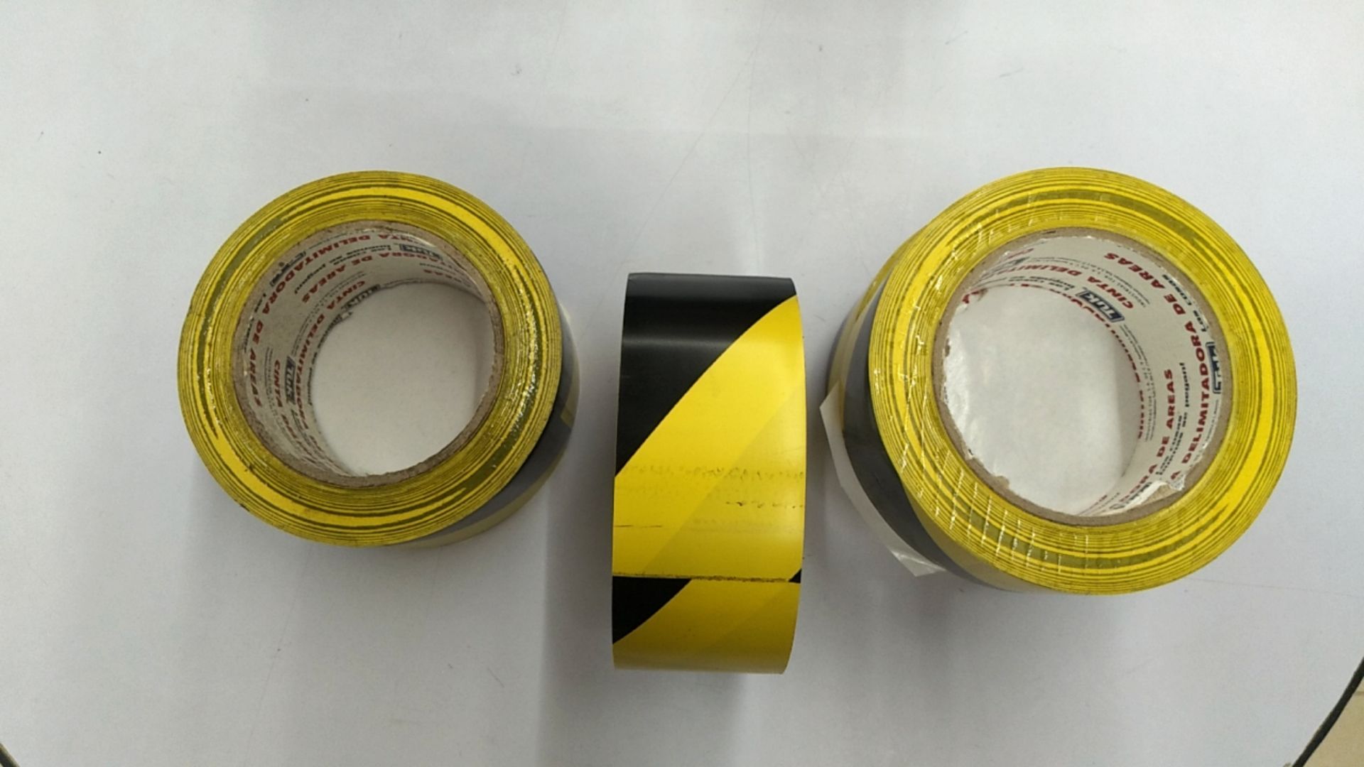 合百家百强厂家直销警示胶带48mm*33m产品图