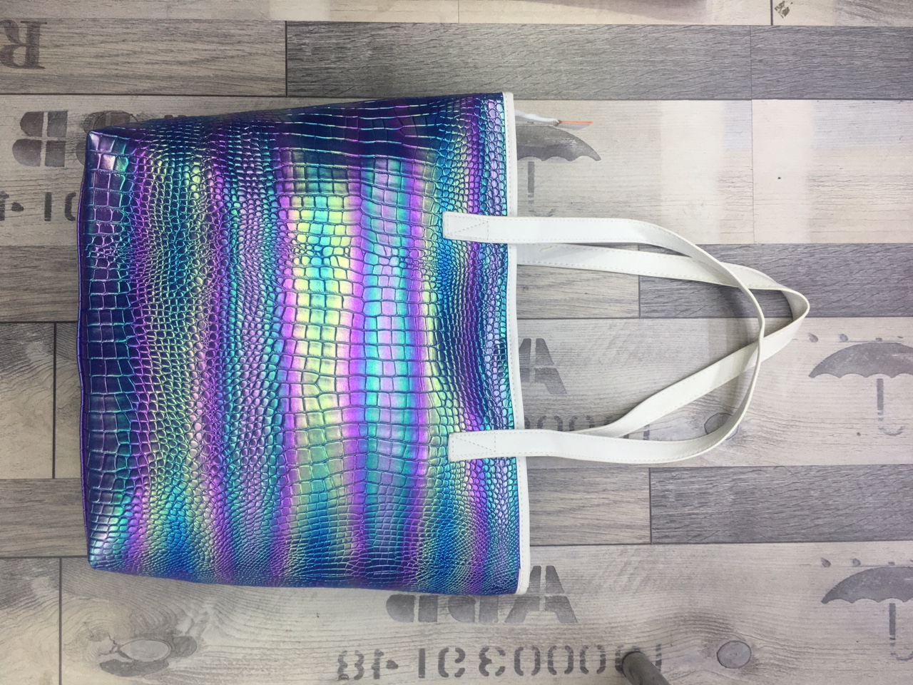 New women's one-shoulder bag in colorful crocodile prints thumbnail
