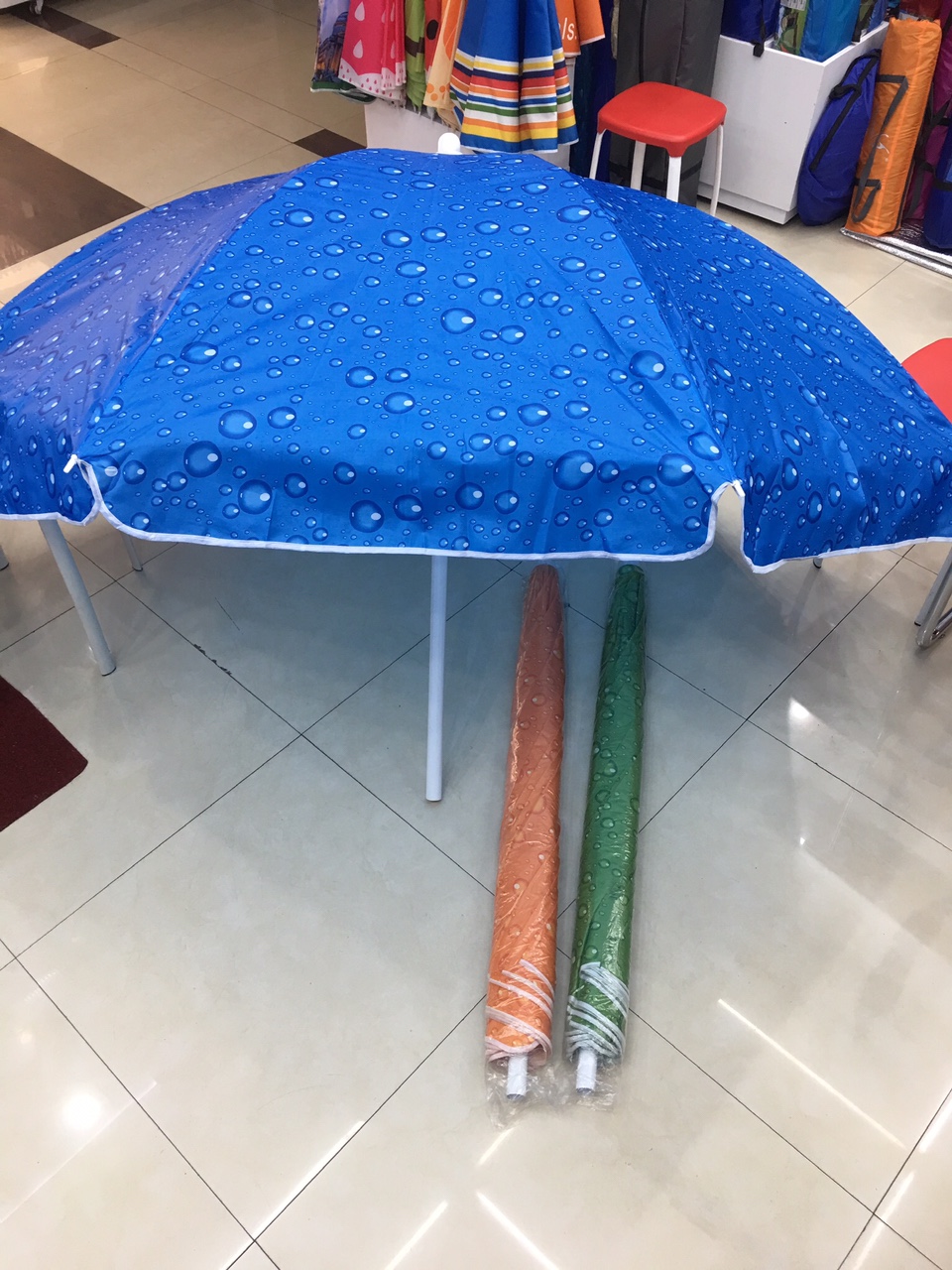 A 2-meter-diameter water droplet cloth sun umbrella